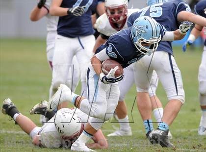 Thumbnail 1 in Corona del Mar vs. Sacred Heart Prep (CIF State D3 Final) photogallery.