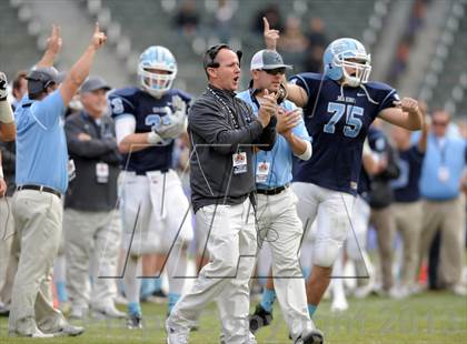Thumbnail 2 in Corona del Mar vs. Sacred Heart Prep (CIF State D3 Final) photogallery.