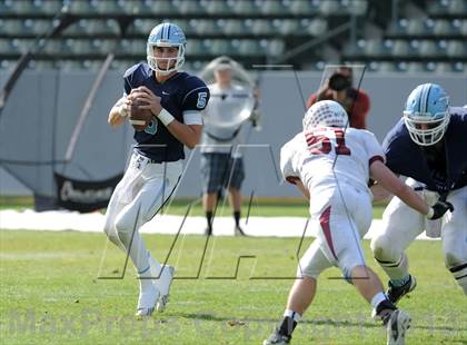 Thumbnail 1 in Corona del Mar vs. Sacred Heart Prep (CIF State D3 Final) photogallery.