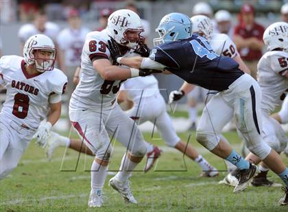 Thumbnail 3 in Corona del Mar vs. Sacred Heart Prep (CIF State D3 Final) photogallery.