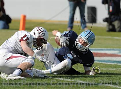 Thumbnail 2 in Corona del Mar vs. Sacred Heart Prep (CIF State D3 Final) photogallery.