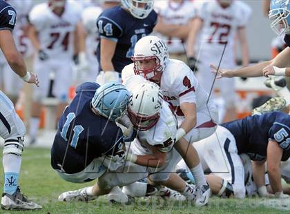 Thumbnail 3 in Corona del Mar vs. Sacred Heart Prep (CIF State D3 Final) photogallery.
