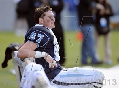 Thumbnail 2 in Corona del Mar vs. Sacred Heart Prep (CIF State D3 Final) photogallery.