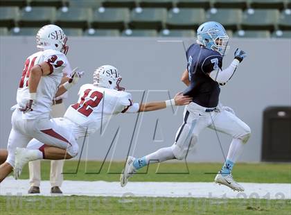 Thumbnail 2 in Corona del Mar vs. Sacred Heart Prep (CIF State D3 Final) photogallery.