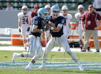 Thumbnail 1 in Corona del Mar vs. Sacred Heart Prep (CIF State D3 Final) photogallery.