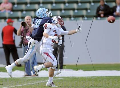 Thumbnail 1 in Corona del Mar vs. Sacred Heart Prep (CIF State D3 Final) photogallery.