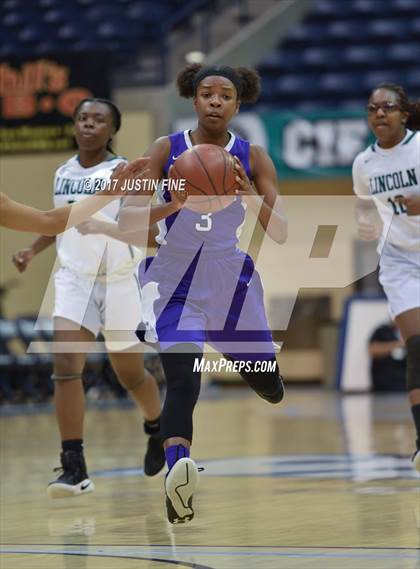 Thumbnail 2 in Lincoln vs. Santana (CIF San Diego Division III Final) photogallery.