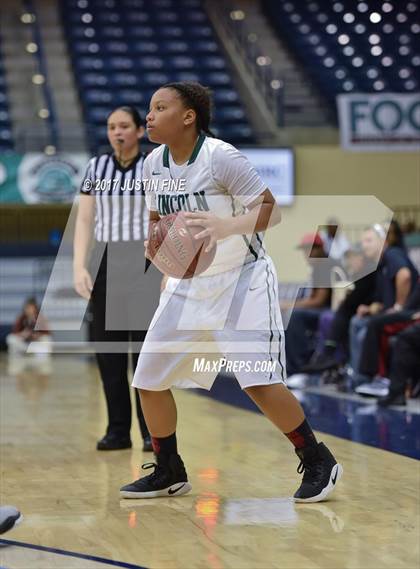Thumbnail 3 in Lincoln vs. Santana (CIF San Diego Division III Final) photogallery.