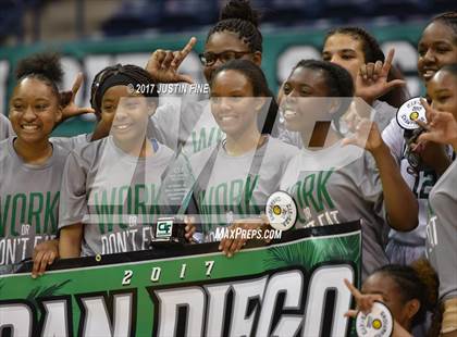 Thumbnail 2 in Lincoln vs. Santana (CIF San Diego Division III Final) photogallery.
