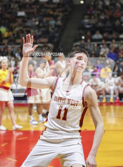 Thumbnail 2 in Bullard vs. Clovis West (CIF CS D1 Final) photogallery.