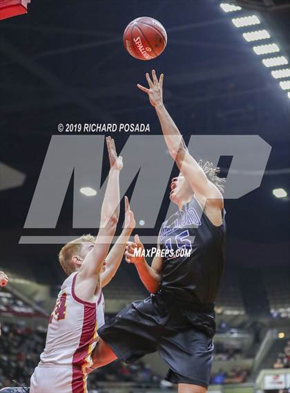 Thumbnail 2 in Bullard vs. Clovis West (CIF CS D1 Final) photogallery.