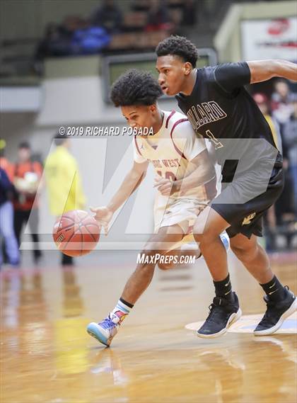 Thumbnail 3 in Bullard vs. Clovis West (CIF CS D1 Final) photogallery.