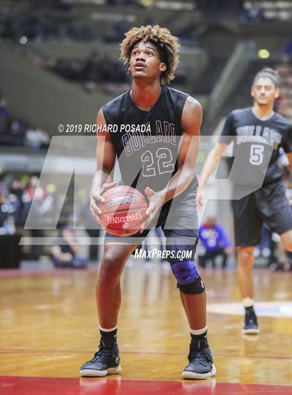 Thumbnail 2 in Bullard vs. Clovis West (CIF CS D1 Final) photogallery.