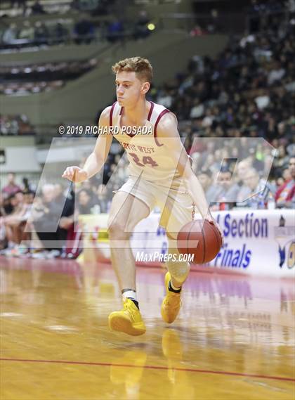 Thumbnail 2 in Bullard vs. Clovis West (CIF CS D1 Final) photogallery.