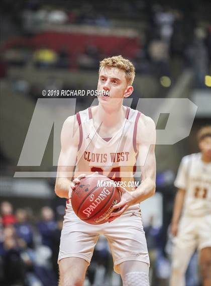 Thumbnail 3 in Bullard vs. Clovis West (CIF CS D1 Final) photogallery.
