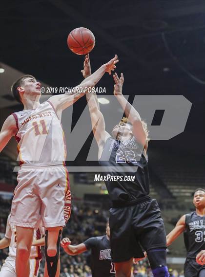 Thumbnail 3 in Bullard vs. Clovis West (CIF CS D1 Final) photogallery.