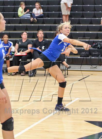 Thumbnail 1 in Menendez vs. Nease photogallery.