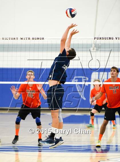 Thumbnail 3 in Loyola vs. Huntington Beach (CIF SoCal Regional D1 Final) photogallery.