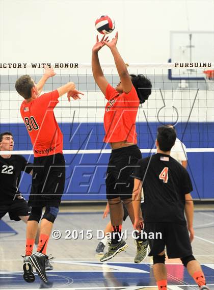 Thumbnail 3 in Loyola vs. Huntington Beach (CIF SoCal Regional D1 Final) photogallery.