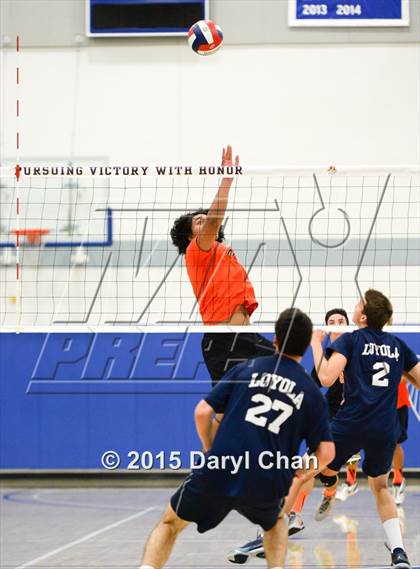 Thumbnail 2 in Loyola vs. Huntington Beach (CIF SoCal Regional D1 Final) photogallery.