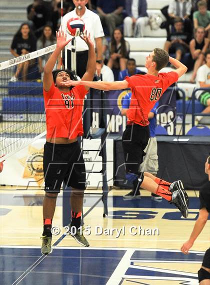Thumbnail 1 in Loyola vs. Huntington Beach (CIF SoCal Regional D1 Final) photogallery.