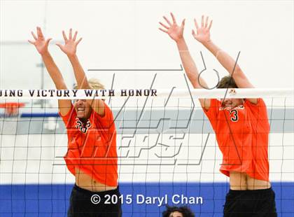 Thumbnail 2 in Loyola vs. Huntington Beach (CIF SoCal Regional D1 Final) photogallery.