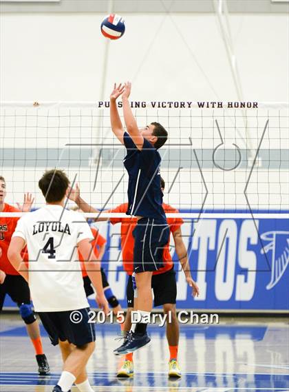Thumbnail 1 in Loyola vs. Huntington Beach (CIF SoCal Regional D1 Final) photogallery.