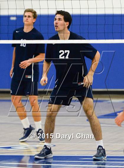 Thumbnail 2 in Loyola vs. Huntington Beach (CIF SoCal Regional D1 Final) photogallery.