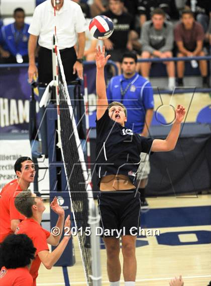 Thumbnail 2 in Loyola vs. Huntington Beach (CIF SoCal Regional D1 Final) photogallery.