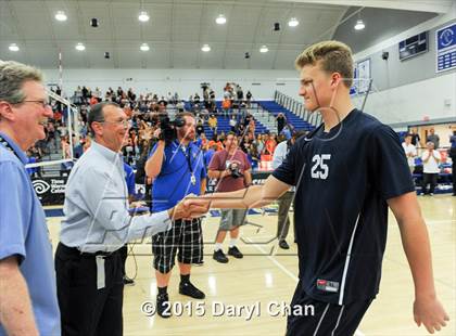 Thumbnail 3 in Loyola vs. Huntington Beach (CIF SoCal Regional D1 Final) photogallery.