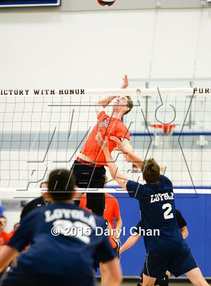 Thumbnail 2 in Loyola vs. Huntington Beach (CIF SoCal Regional D1 Final) photogallery.