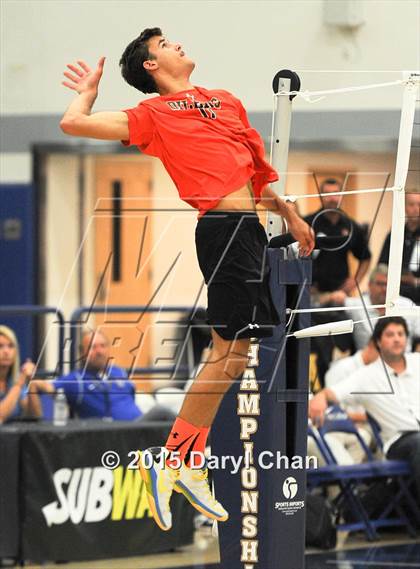 Thumbnail 1 in Loyola vs. Huntington Beach (CIF SoCal Regional D1 Final) photogallery.