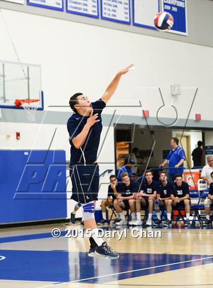 Thumbnail 2 in Loyola vs. Huntington Beach (CIF SoCal Regional D1 Final) photogallery.