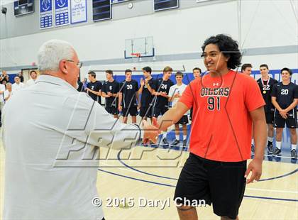 Thumbnail 2 in Loyola vs. Huntington Beach (CIF SoCal Regional D1 Final) photogallery.