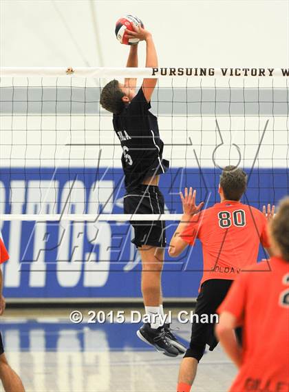 Thumbnail 2 in Loyola vs. Huntington Beach (CIF SoCal Regional D1 Final) photogallery.