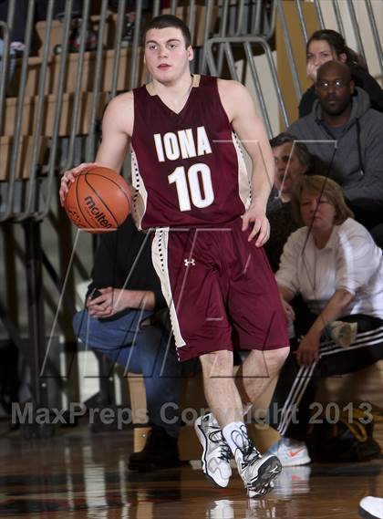 Thumbnail 2 in Spring Valley vs. Iona Prep (Harry Jefferson Showcase) photogallery.