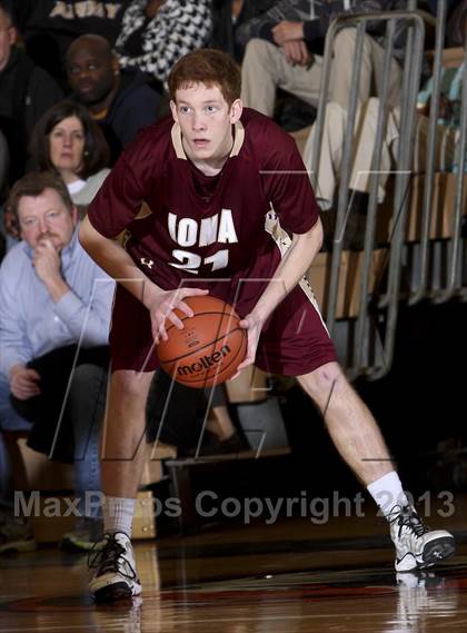 Thumbnail 2 in Spring Valley vs. Iona Prep (Harry Jefferson Showcase) photogallery.