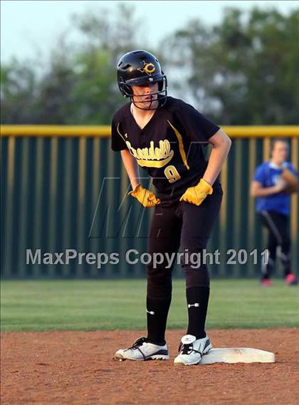 Thumbnail 2 in Lindale @ Crandall (3A Region 2 Bi-District Playoffs) photogallery.