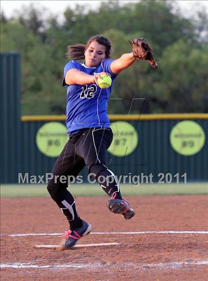 Thumbnail 2 in Lindale @ Crandall (3A Region 2 Bi-District Playoffs) photogallery.