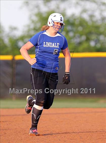 Thumbnail 2 in Lindale @ Crandall (3A Region 2 Bi-District Playoffs) photogallery.
