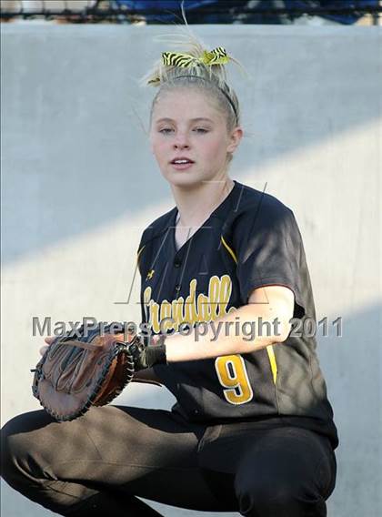 Thumbnail 3 in Lindale @ Crandall (3A Region 2 Bi-District Playoffs) photogallery.