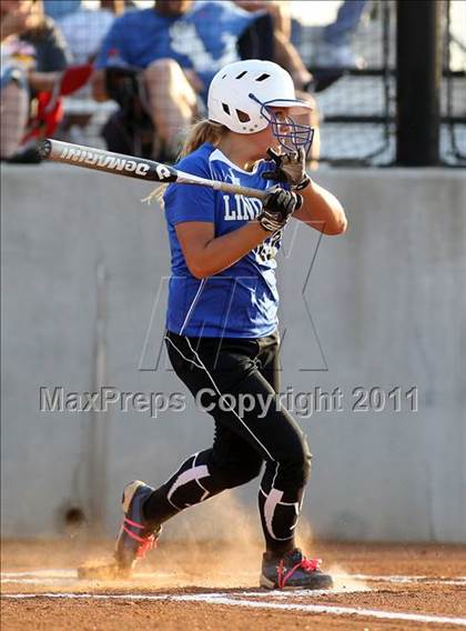 Thumbnail 3 in Lindale @ Crandall (3A Region 2 Bi-District Playoffs) photogallery.