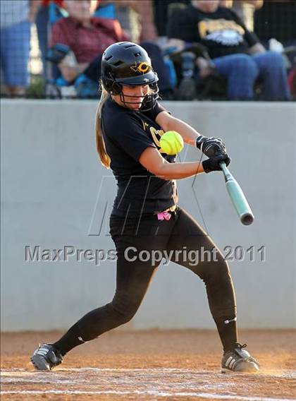 Thumbnail 2 in Lindale @ Crandall (3A Region 2 Bi-District Playoffs) photogallery.