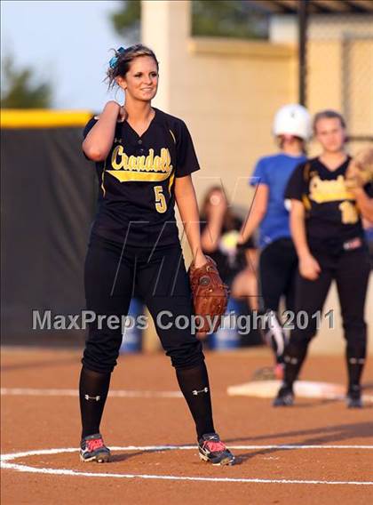 Thumbnail 2 in Lindale @ Crandall (3A Region 2 Bi-District Playoffs) photogallery.