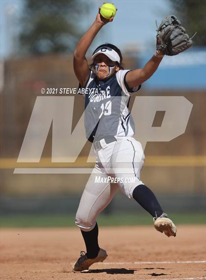 Thumbnail 3 in Columbine vs. Rock Canyon (CHSAA 5A 1st Round Playoff) photogallery.