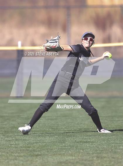 Thumbnail 1 in Columbine vs. Rock Canyon (CHSAA 5A 1st Round Playoff) photogallery.