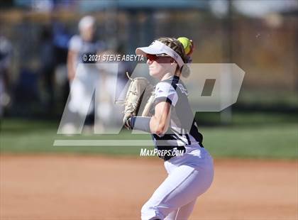 Thumbnail 1 in Columbine vs. Rock Canyon (CHSAA 5A 1st Round Playoff) photogallery.
