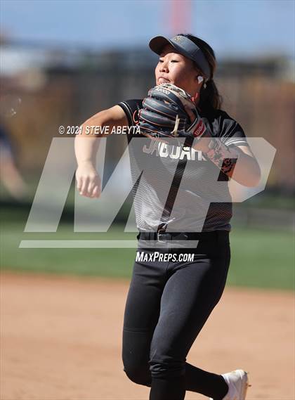 Thumbnail 3 in Columbine vs. Rock Canyon (CHSAA 5A 1st Round Playoff) photogallery.