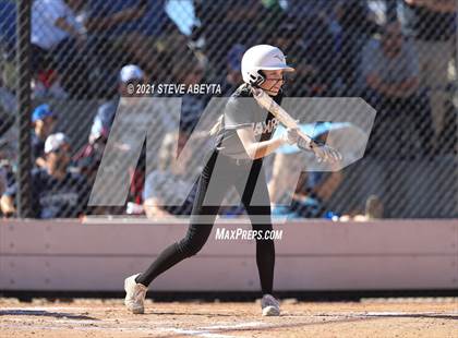 Thumbnail 2 in Columbine vs. Rock Canyon (CHSAA 5A 1st Round Playoff) photogallery.