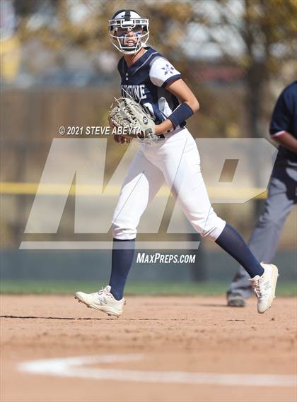 Thumbnail 2 in Columbine vs. Rock Canyon (CHSAA 5A 1st Round Playoff) photogallery.